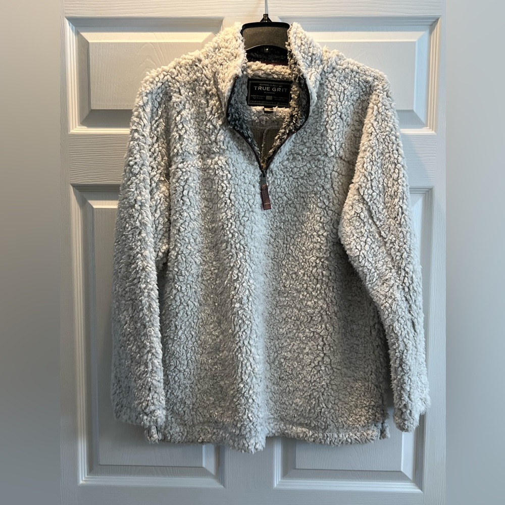 Women’s True Grit Fleece 1/4 Pulliver, New, Never worn.  Size S